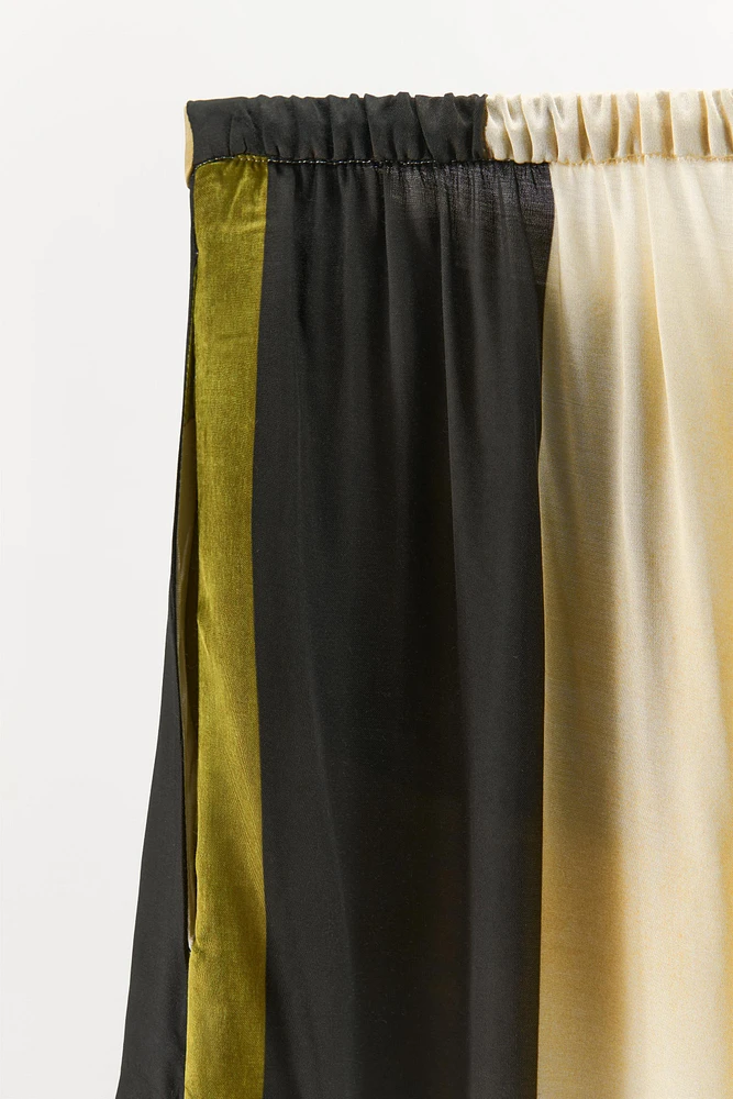 PANTALON IMPRIMÉ SATINÉ
