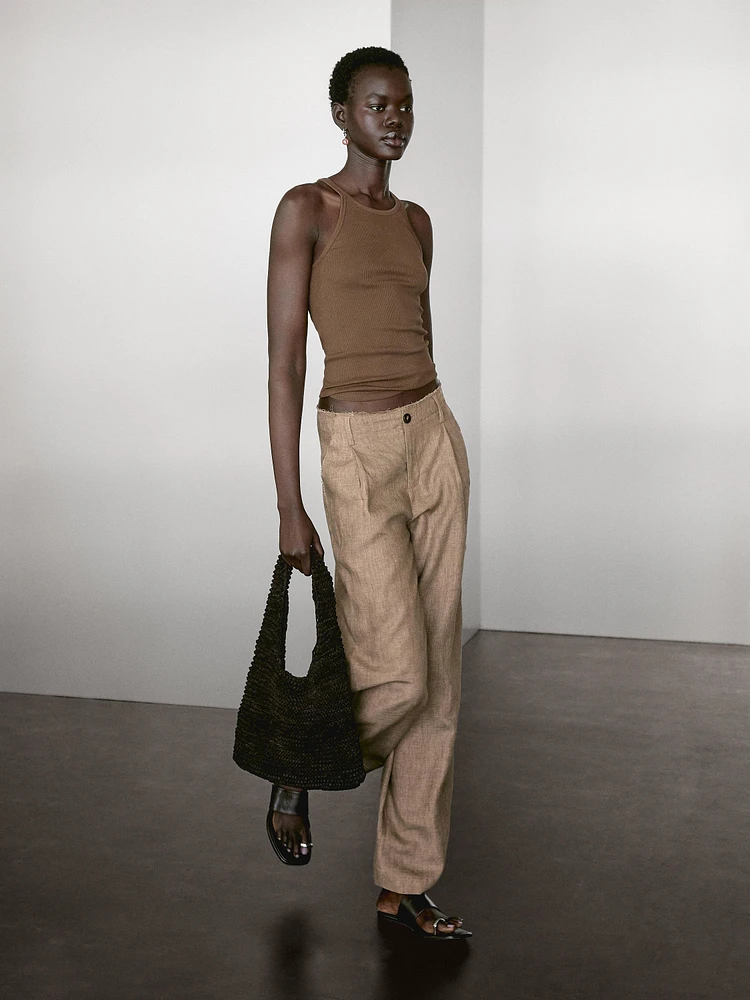 Flowing 100% linen trousers with darts