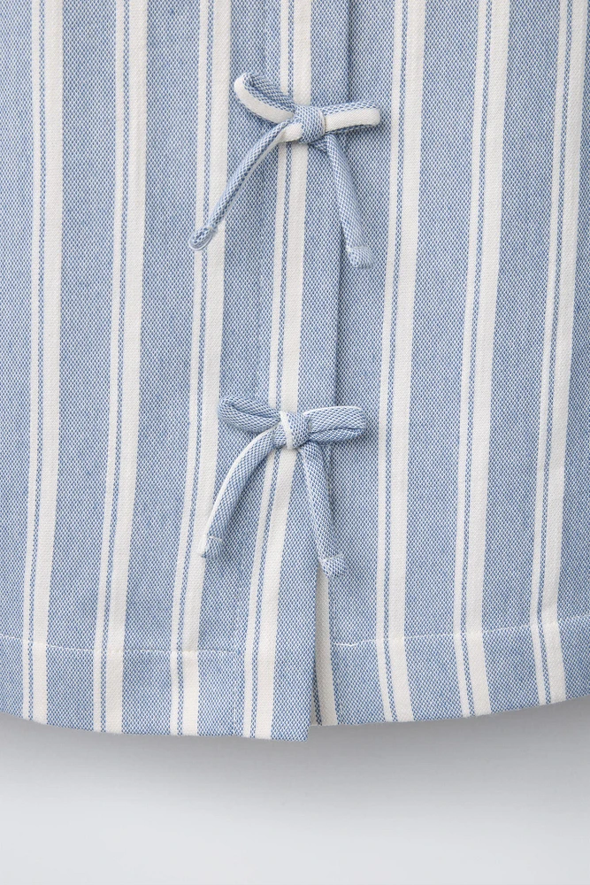 BOW TRIM STRIPED TOP