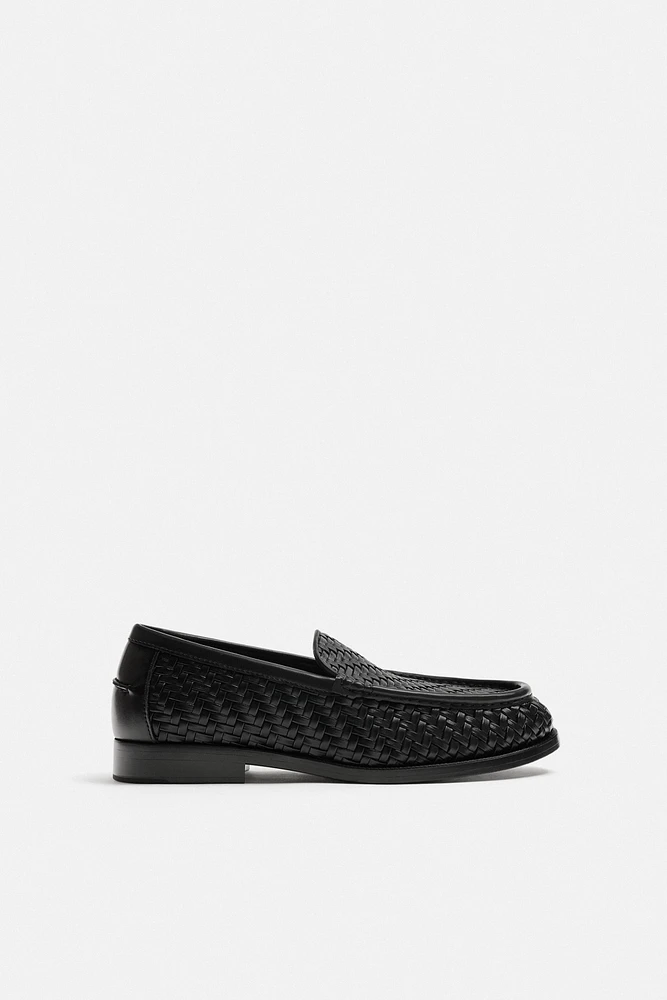 MOCASSINS TRESSÉS