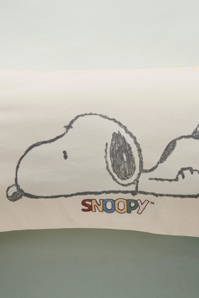 CHILDREN’S PEANUTS™ LONG THROW PILLOW