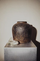 VASE CÉRAMIQUE TEXTURE USÉE