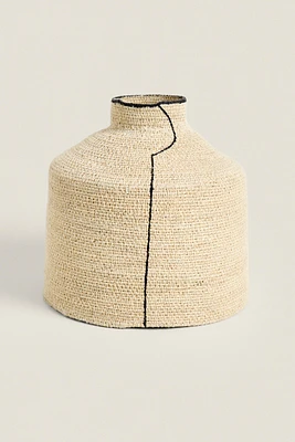 WIDE SEAGRASS VASE WITH LINE