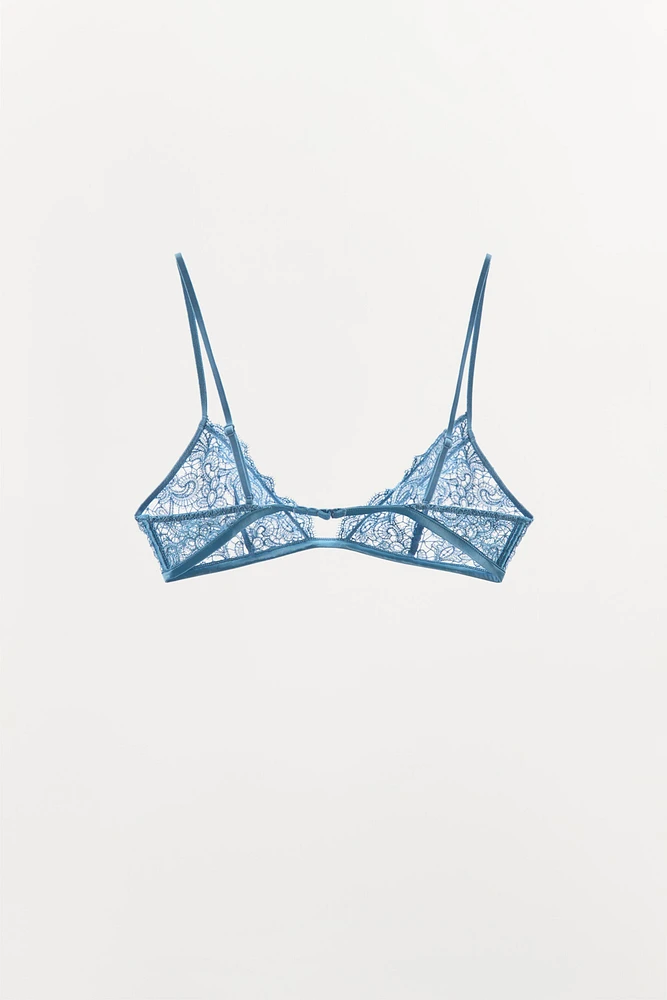 BRALETTE TRIANGLE EN DENTELLE