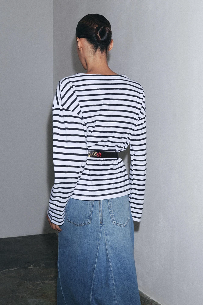STRIPED LONG SLEEVE T-SHIRT
