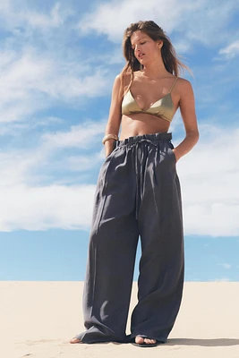 PANTALON FLUIDE À TAILLE PLISSÉE AVEC CEINTURE