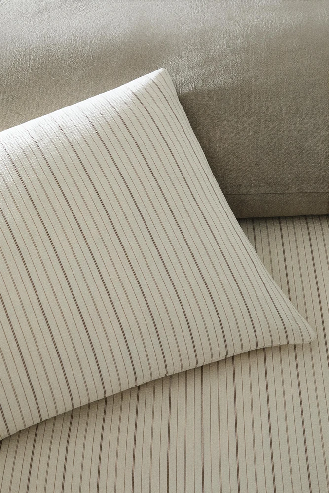 STRIPED SEERSUCKER PILLOWCASE