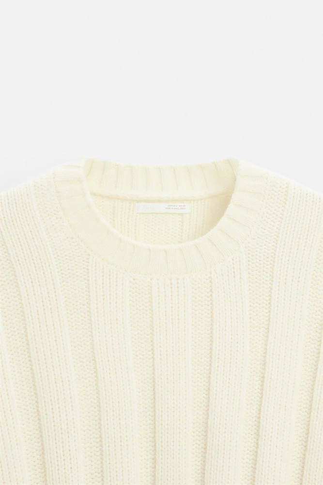 RIBBED TEXTURED SWEATER