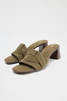 SANDALES À TALONS EN CROÛTE DE CUIR ET BRIDES