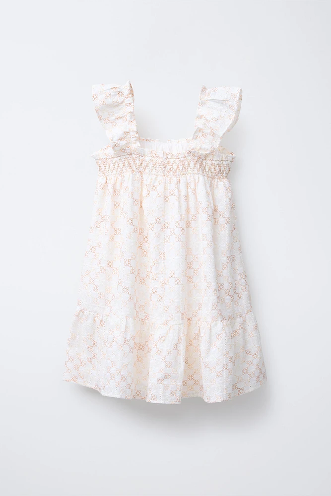 ROBE BRODÉE À PETITS VOLANTS