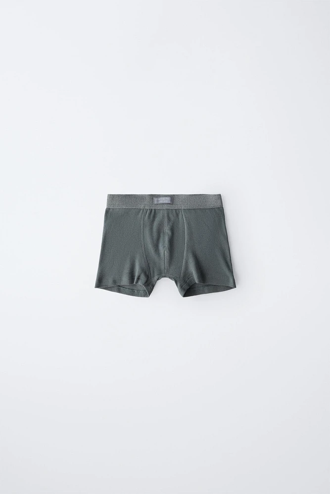 AGES 6-14/ THREE-PACK OF BOXERS WITH LABEL