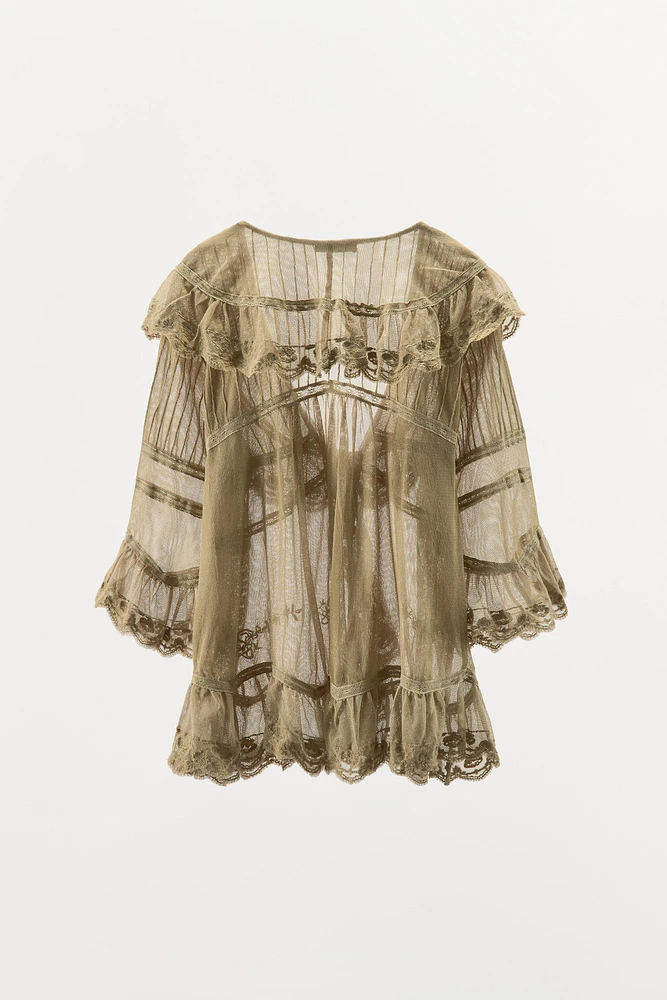 TOP TULLE BRODÉ À VOLANTS
