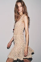 ROBE MINI EN MAILLE CROCHET