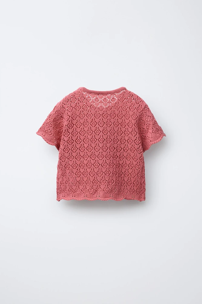 TOP EN MAILLE POINTELLE