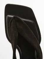 Sandales plates en daim - Limited Edition
