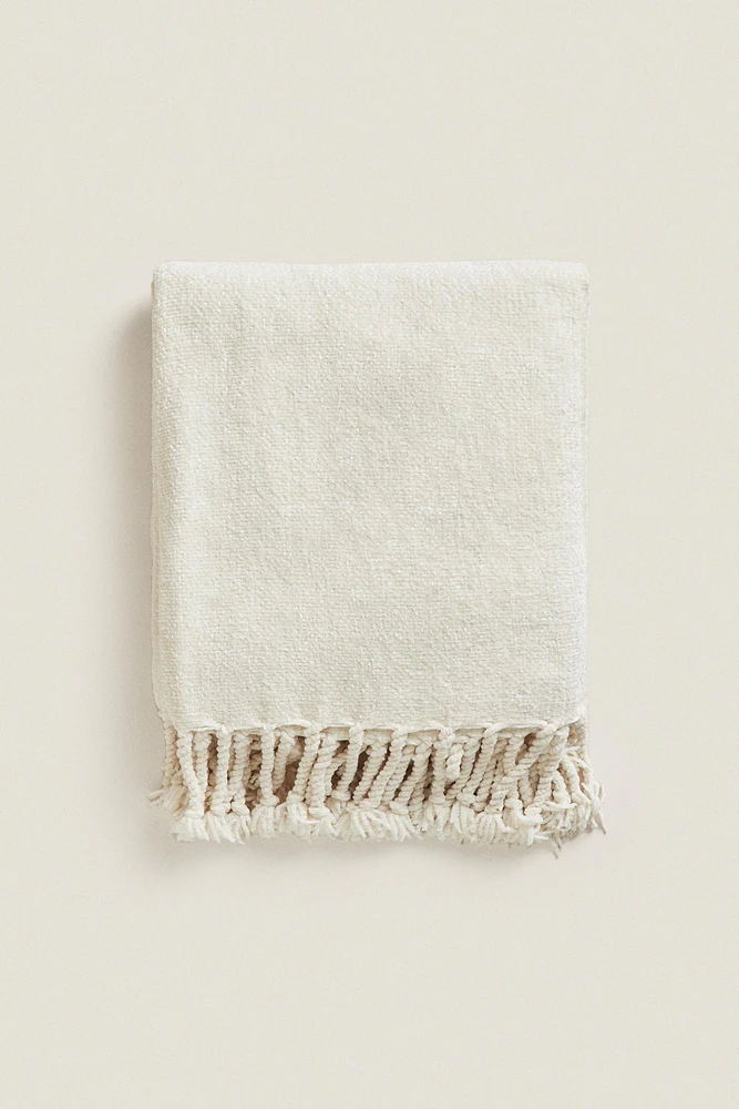CHUNKY CHENILLE BLANKET
