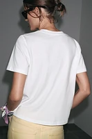 T-SHIRT INSCRIPTION EN CONTRASTE