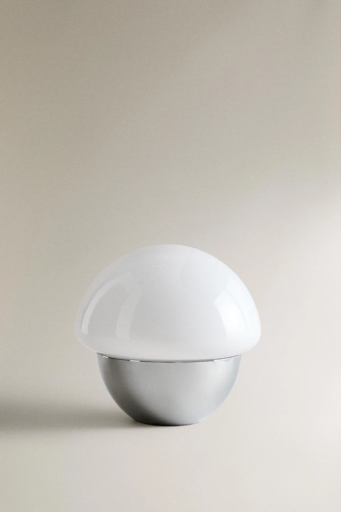 LARGE OVAL TABLE LAMP