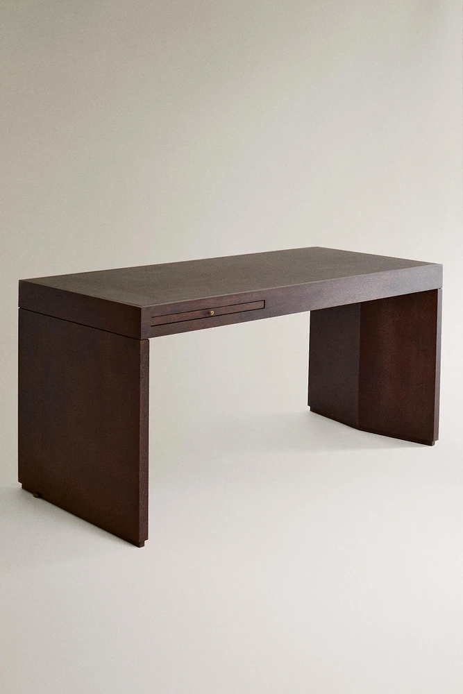 WOOD AND LEATHER DESK