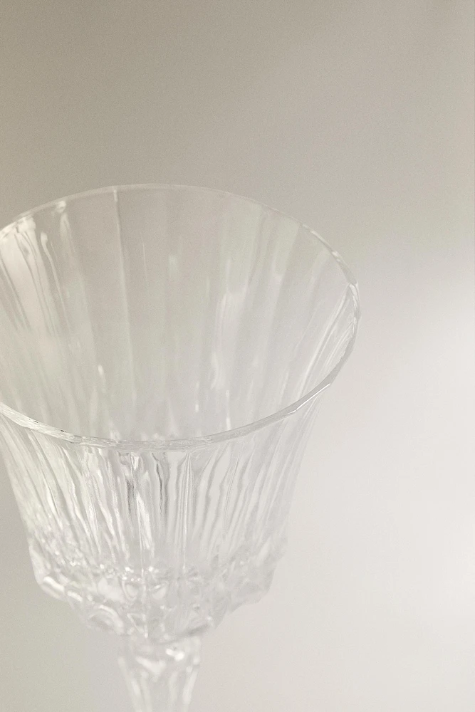 VERRE À VIN TAILLÉ CRISTALLIN