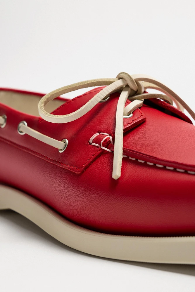 CHAUSSURES BATEAU EN CUIR