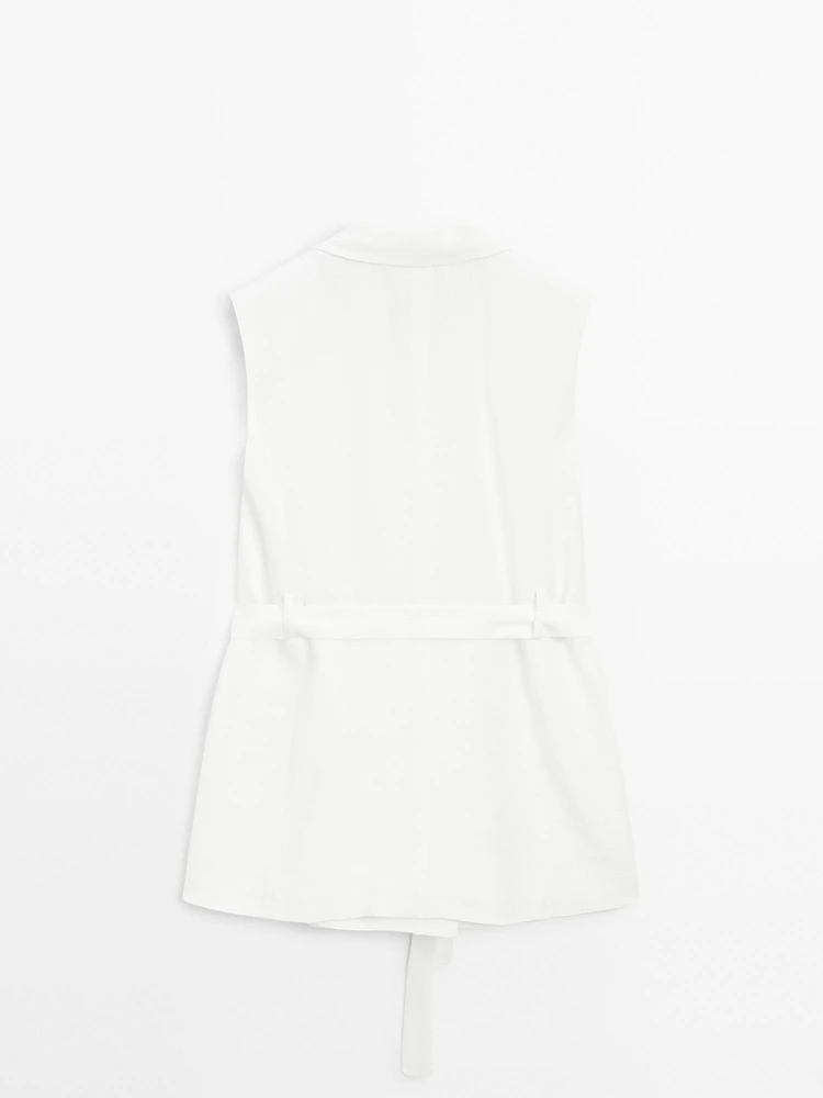 Linen blend waistcoat with tuxedo collar