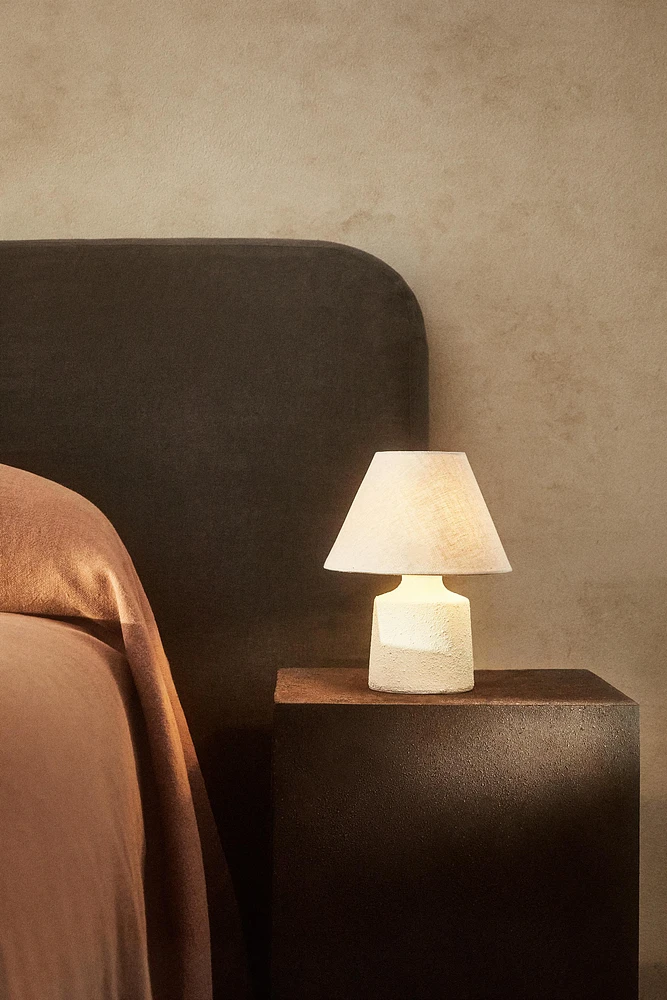 LAMPE DE TABLE BEIGE