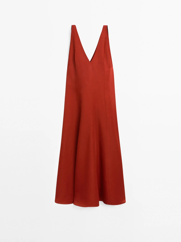 Long flowing flounce dress