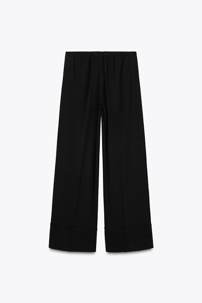 STRAIGHT LEG PANTS WITH SIDE PIPING