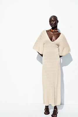 ROBE LONGUE EN MAILLE POINTELLE