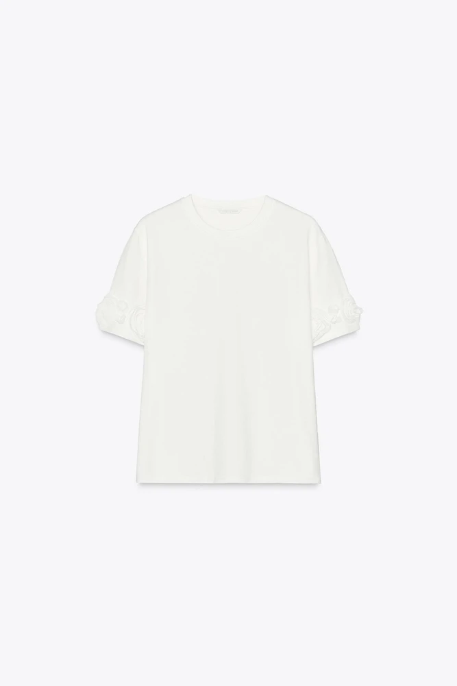 T-SHIRT FLEURS VOLUME