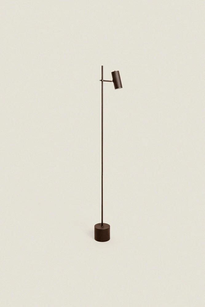 SPOTLIGHT FLOOR LAMP