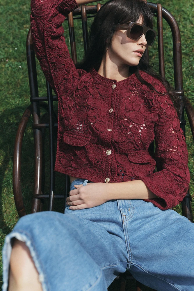 VESTE EN MAILLE MACRAMÉ