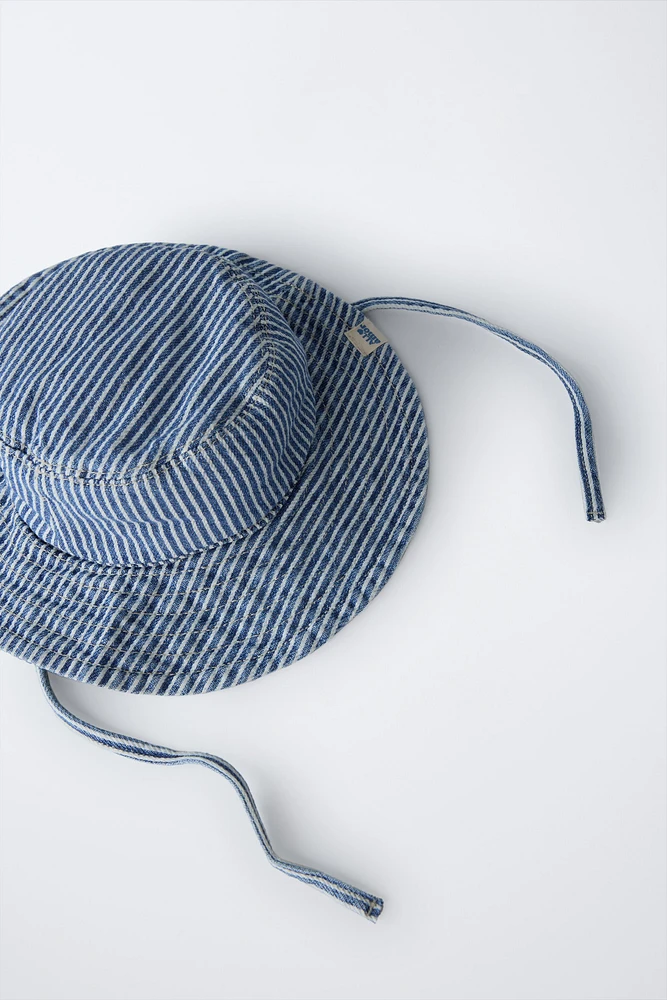 STRIPED TWILL BUCKET HAT