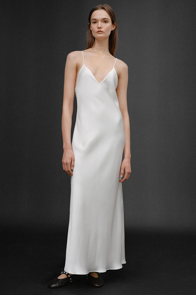 ROBE MI-LONGUE SATINÉE 50E ANNIVERSAIRE