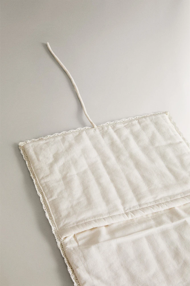 SAC TROUSSE DE TOILETTE BRODERIE