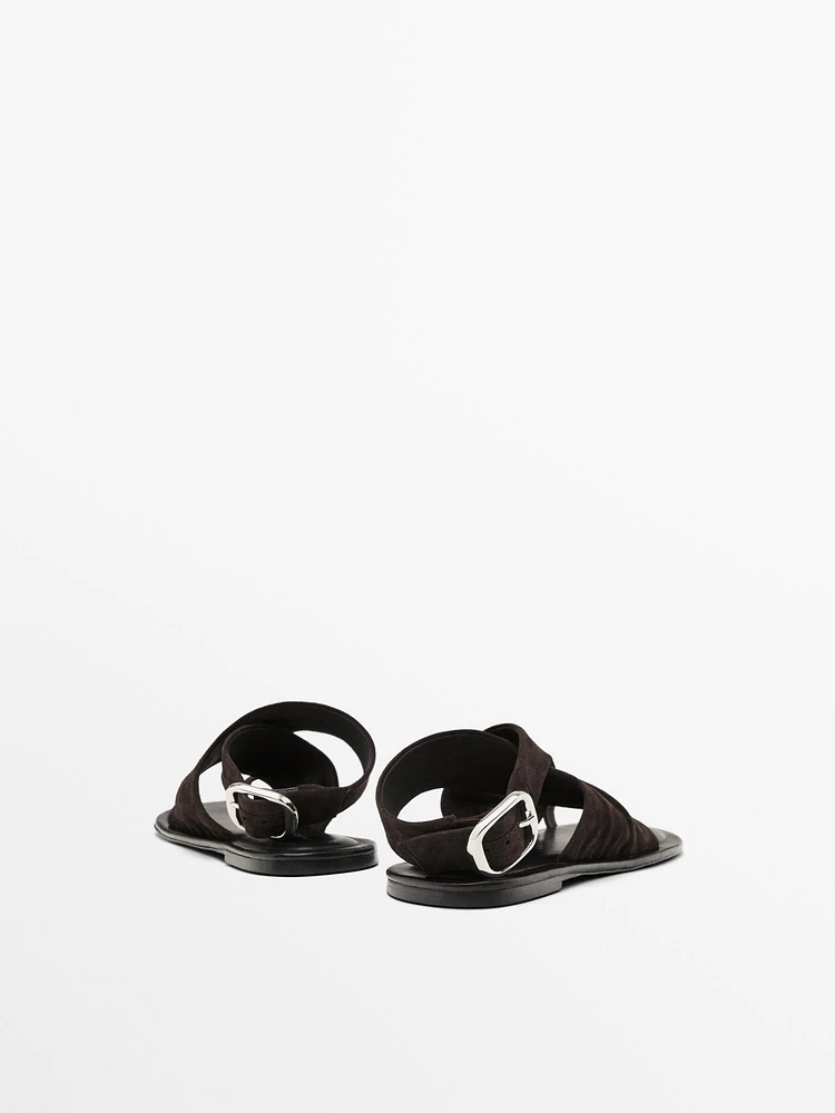 Sandales croisées daim