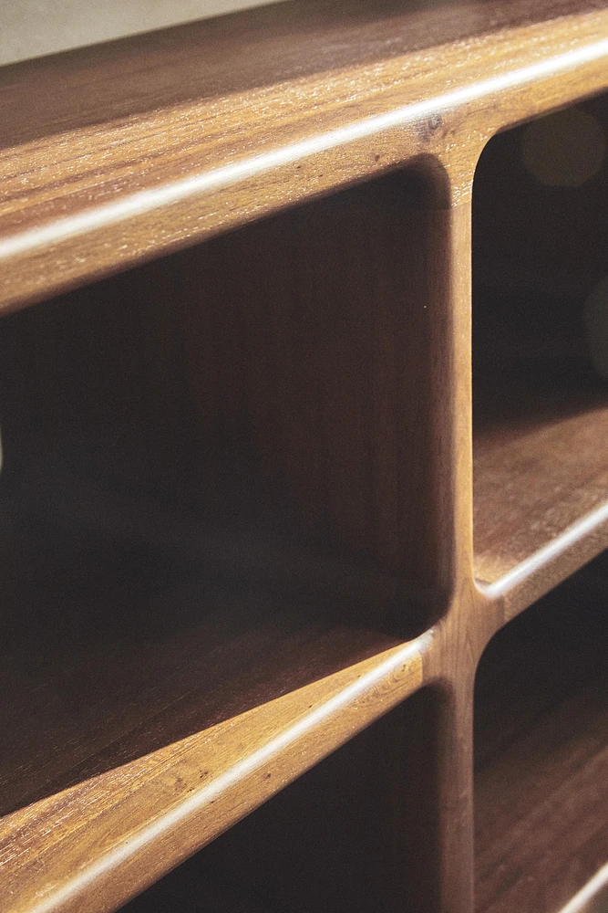 DARK WOODEN MEDIUM SIDEBOARD