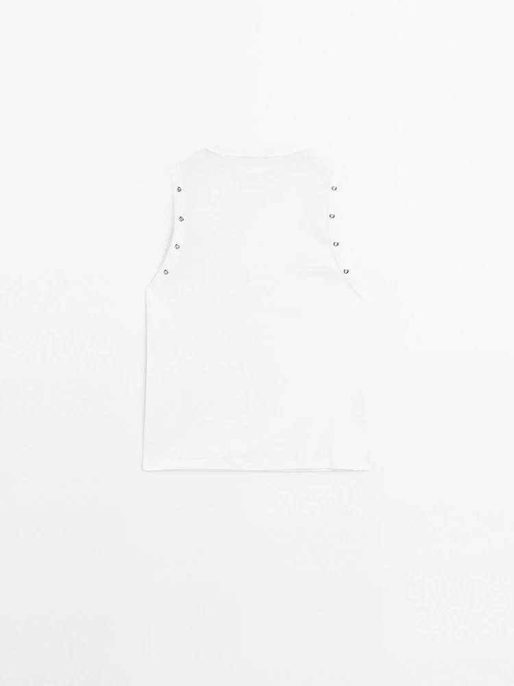 Crew neck T-shirt with eyelet detail