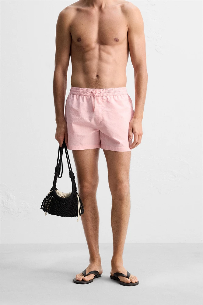 MAILLOT DE BAIN MI-LONG EN SEERSUCKER