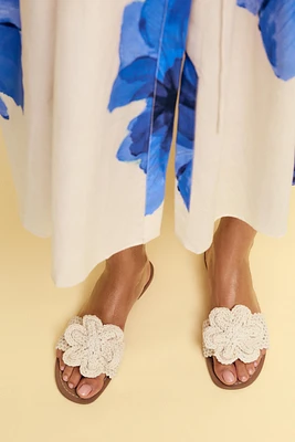 CROCHET BOW FLAT SANDALS