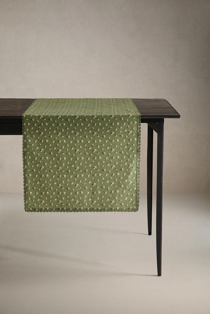 CHEMIN DE TABLE COTON MARGUERITES