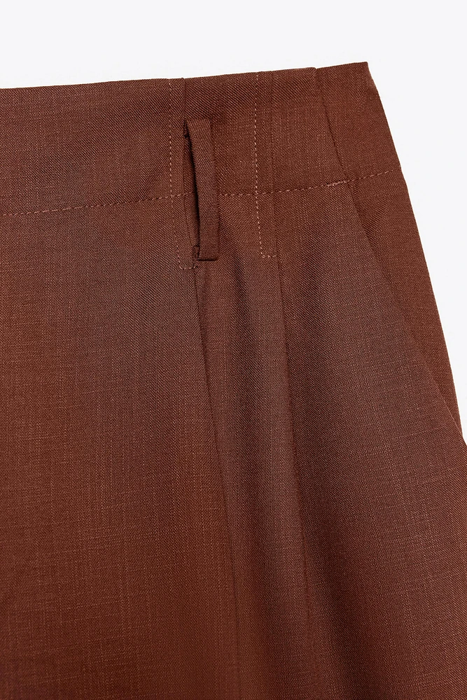 PLEATED WIDE LEG PANTS