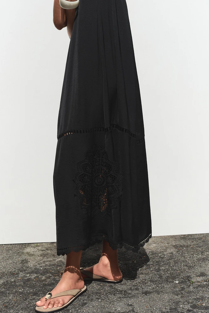 EMBROIDERED VOLUMINOUS MIDI DRESS