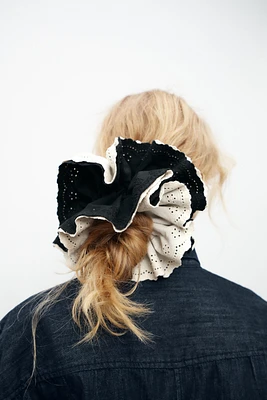 LARGE EMBROIDERED SCRUNCHIE