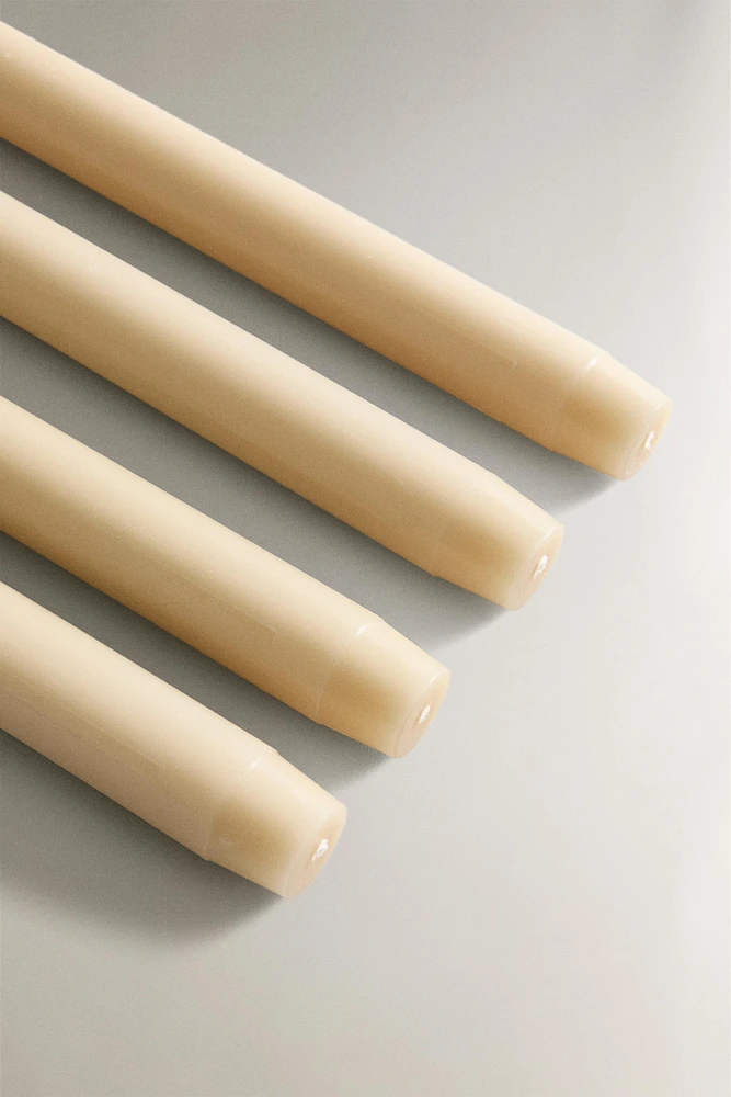 SET OF DECORATIVE CYLINDRICAL LONG TAPER CANDLES (SET