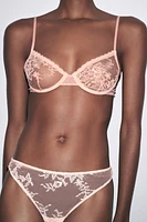 SOUTIEN-GORGE À ARMATURES EN DENTELLE