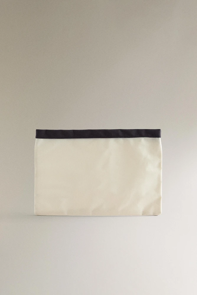 TROUSSE DE TOILETTE GRAND FORMAT WATERPROOF