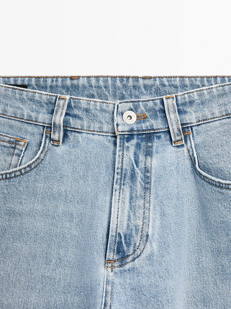 Tapered fit jeans