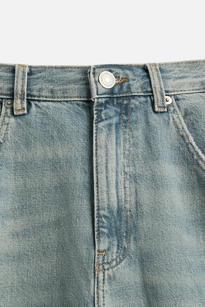 JEAN BAGGY À COUTURES
